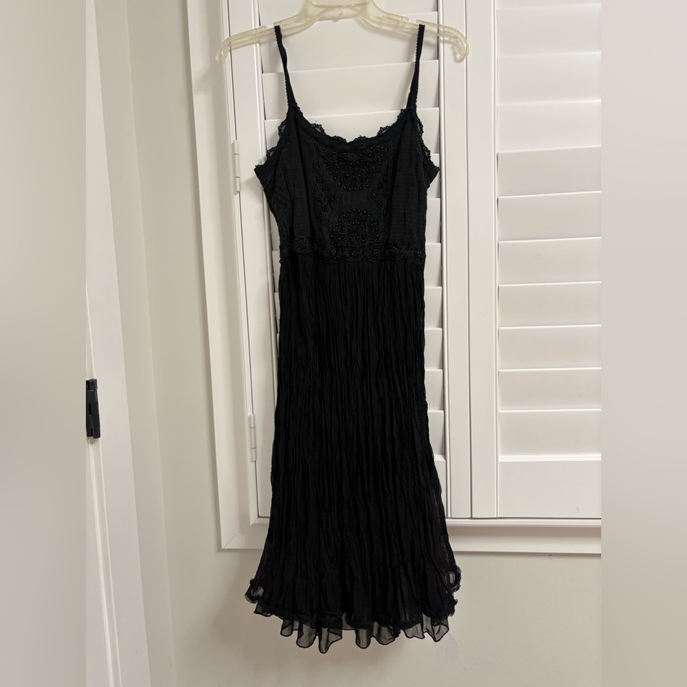 Elegant Black Sleeveless Dress